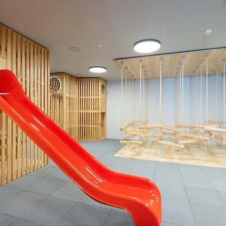 Jufa - Klangholzhus 3* Laterns